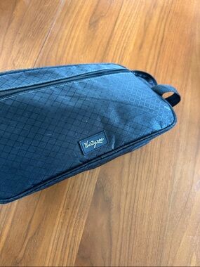 Thirty Two Black Ripstop Travel Toiletry Bag